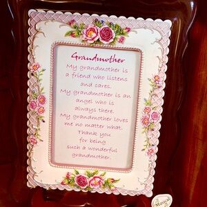 Grandmother delicately framed Musical framed theme You are my sunshine New OS